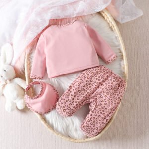 New Baby Pink Crawling Suit Set for Girls, featuring a long-sleeved top with a cute cat expression and leopard-print footed pants. - Image 3