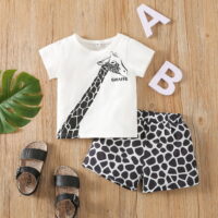Children's Clothing Children's Suit Boys Giraffe Print T-Shirt Short Sleeve Shorts Summer Trend Two Piece Set  Cross Border - Image 2