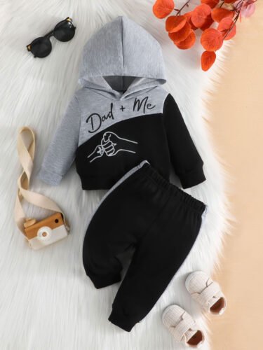 New Boys, Babies and Children's Cartoon Letter Print, Two-Tone Patchwork Hooded Sweatshirt, Pullover, Long Pants, Two Piece Set - Image 4