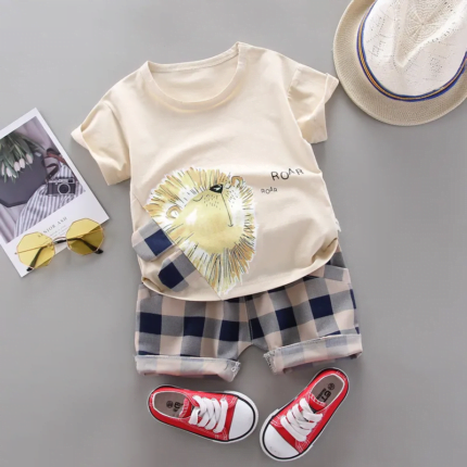 2pcs Toddler Boy Playfyl Lion Letter Print Tee and Plaid Shorts Set