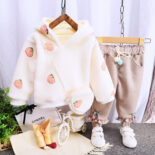 Fall/Winter New Cartoon Sweater Set Thickened Girl's Hooded Top Thickened Two-Piece Set - Image 3