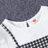 Girls' suits, splicing, houndstooth fake two-piece tops, flared trousers, spring children's clothing trends - Image 3