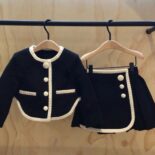 Girls' suits, autumn suits, new foreign girls, fashionable long-sleeved cardigans, baby Korean skirt two-piece set