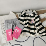 Girls' autumn clothes new striped hooded sweatshirt stitched leggings set versatile and cute spring and autumn style