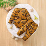Spring and Autumn New Cute Newborn Baby Boy Dinosaur Print Jumpsuit Long Pants Two Piece Set - Image 2