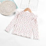 Girls' floral round neck long-sleeved spring and autumn new pastoral style small flying sleeves style base layer top - Image 2