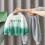 Boy's spring dress long sleeve hooded gradient sweatshirt set baby out two-piece set for babies and toddlers spring style - Image 2