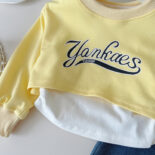 Autumn Female Treasure New Set Children's Three-Piece Set Fashionable Girls Jeans Sweatshirt Set - Image 7
