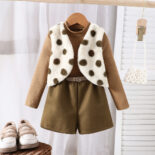 Children's Clothing Autumn and Winter New Knitted Tops for Girls and Girls Vest Shorts Three-piece Set - Image 3