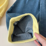 Autumn Female Treasure New Set Children's Three-Piece Set Fashionable Girls Jeans Sweatshirt Set - Image 4