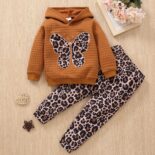 Girls' autumn and winter hooded suits, plaid padded butterfly embroidered tops, leopard print leggings, and two casual suits - Image 2